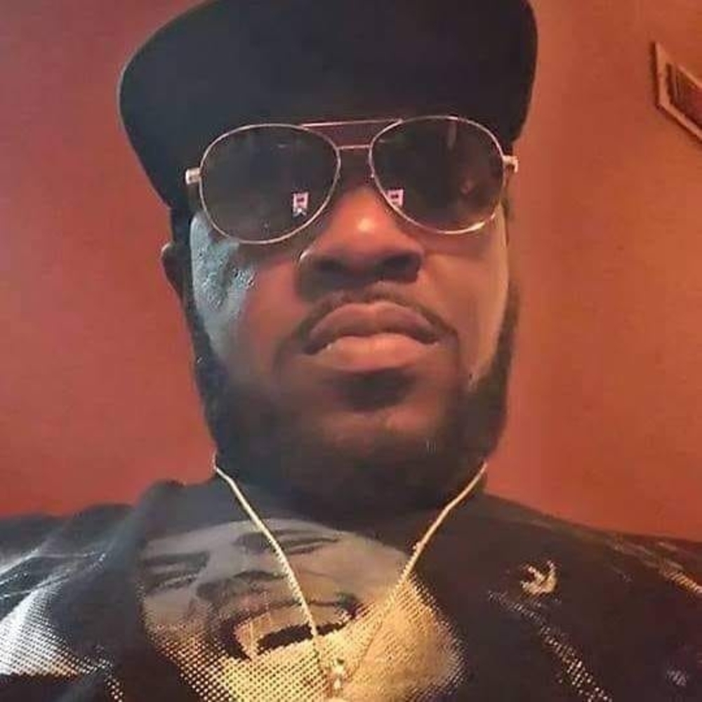 Meet your Posher, Charles